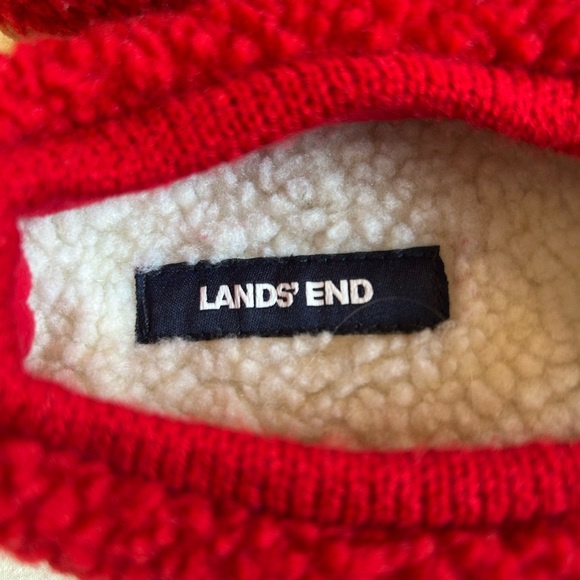 Lands End red fleece slippers size 7 like new - Picture 3 of 8